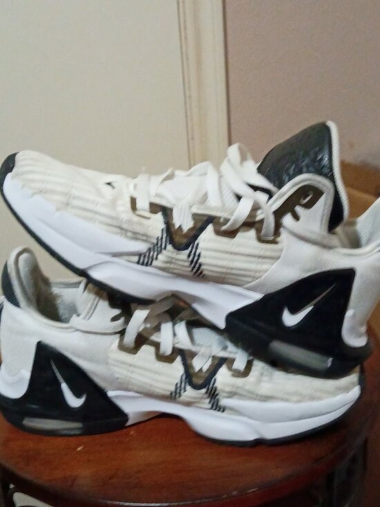 Nike Mens LeBron Witness 6 TB DO9843-100 White Basketball Shoes Sneakers Size 11